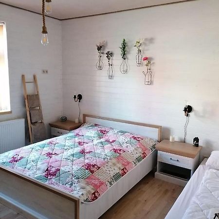 Apartman Trstinka Trstene Luaran gambar
