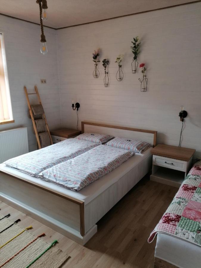 Apartman Trstinka Trstene Luaran gambar